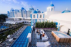 Rubi Platinum Spa Resort & Suites - All Inclusive