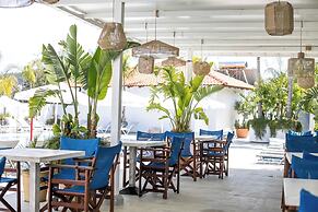 Tinas Plus Hotel
