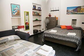 Hanging Garden with Air Conditioning