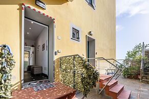 Hanging Garden with Air Conditioning