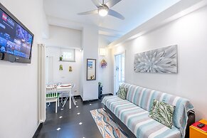 Hanging Garden with Air Conditioning