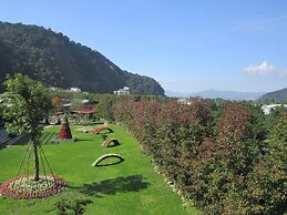 Tai Yi Red Maple Resort