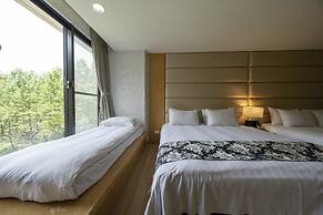 Tai Yi Red Maple Resort