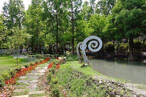 Tai Yi Red Maple Resort