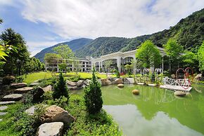 Tai Yi Red Maple Resort