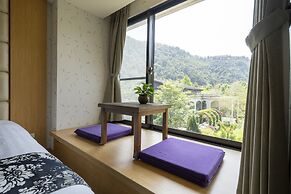 Tai Yi Red Maple Resort