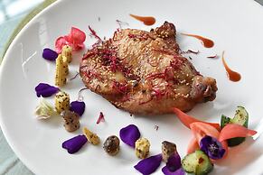 Tai Yi Red Maple Resort