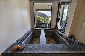 Tai Yi Red Maple Resort