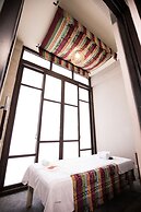 Tai Yi Red Maple Resort