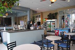 Palmetto Beachfront Hotel, a By the Sea Resort