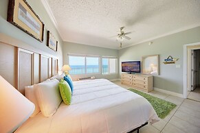 Palmetto Beachfront Hotel, a By the Sea Resort