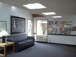 Quails Nest Inn and Suites