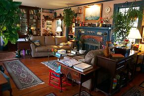 Simmons Homestead Inn