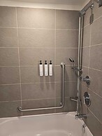 Country Inn & Suites by Radisson, Belleville, ON