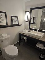 Country Inn & Suites by Radisson, Belleville, ON