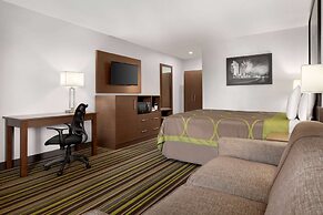 Super 8 by Wyndham Windsor/Dougall