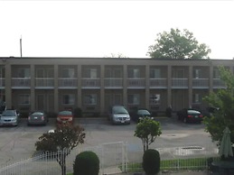 Super 8 by Wyndham Windsor/Dougall