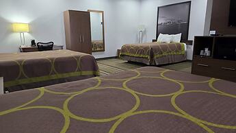 Super 8 by Wyndham Windsor/Dougall