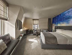 The Knickerbocker Hotel