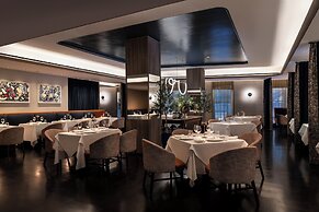 The Knickerbocker Hotel