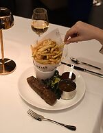 The Knickerbocker Hotel