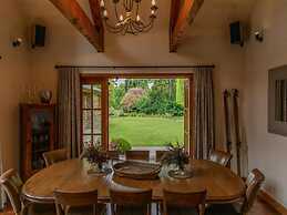 Wanaka Homestead Lodge & Cottages