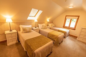 Wanaka Homestead Lodge & Cottages