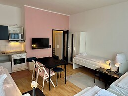 Hevals Grand Schöneberg