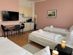 Hevals Grand Schöneberg