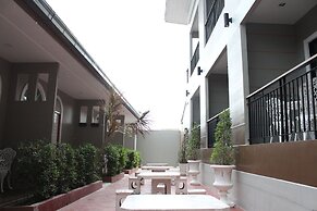 Bee Orchid Pool Villa