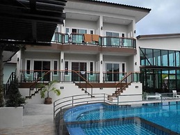 Bee Orchid Pool Villa