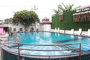 Bee Orchid Pool Villa