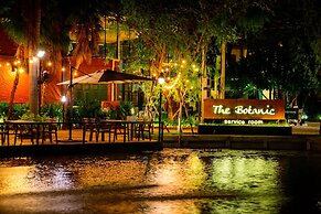 The Botanic Service Room