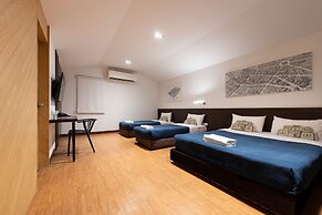 The Botanic Service Room