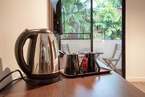 The Botanic Service Room