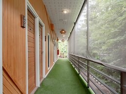 The Botanic Service Room