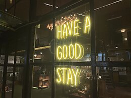 The Botanic Service Room