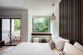 The Botanic Service Room