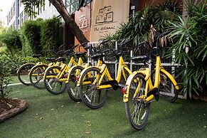 The Botanic Service Room