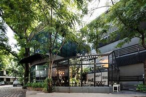 The Botanic Service Room