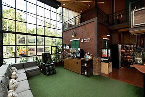 The Botanic Service Room