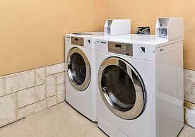 Scottish Inns & Suites