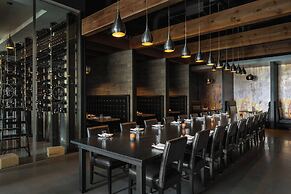 The Davenport Grand, Autograph Collection