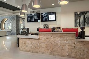 The Davenport Grand, Autograph Collection