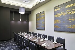 The Davenport Grand, Autograph Collection