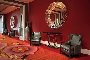 The Davenport Grand, Autograph Collection