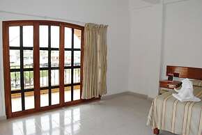 Hotel Arcos del Parque