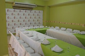 Hotel Arcos del Parque