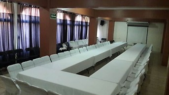 Hotel Arcos del Parque