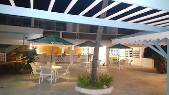 Anchorage Yacht Club Hotel
